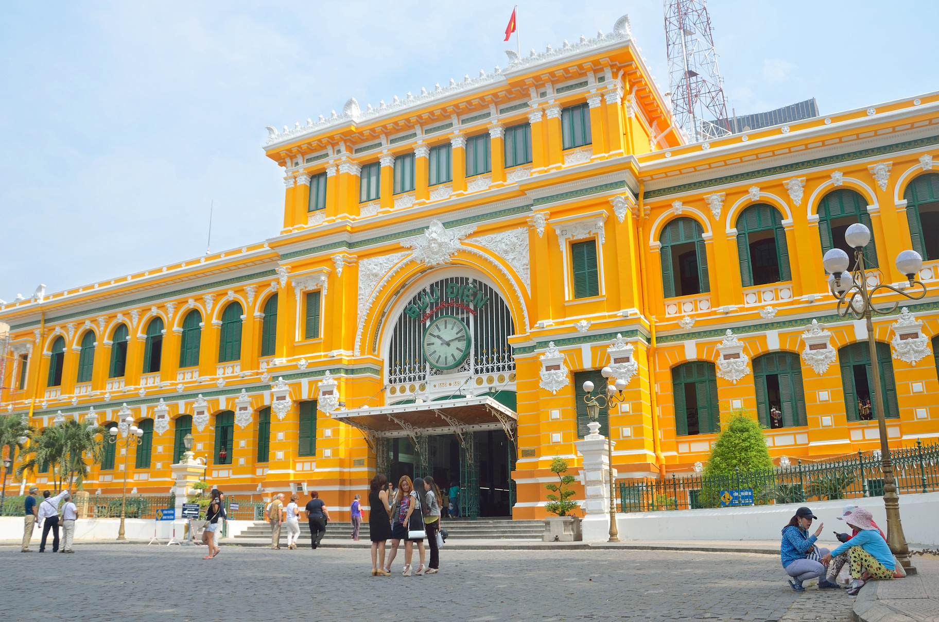 Bưu điện trung tâm Sài Gòn - Nét đẹp hài hòa giữa lòng thành phố Hồ Chí Minh